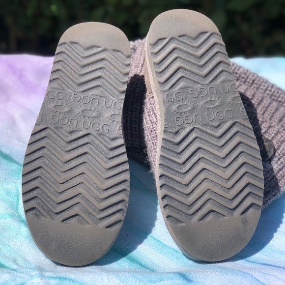 UGG Australia - Classic Cardy Tall Boots - Women’s US 5 - Picture 4 of 6